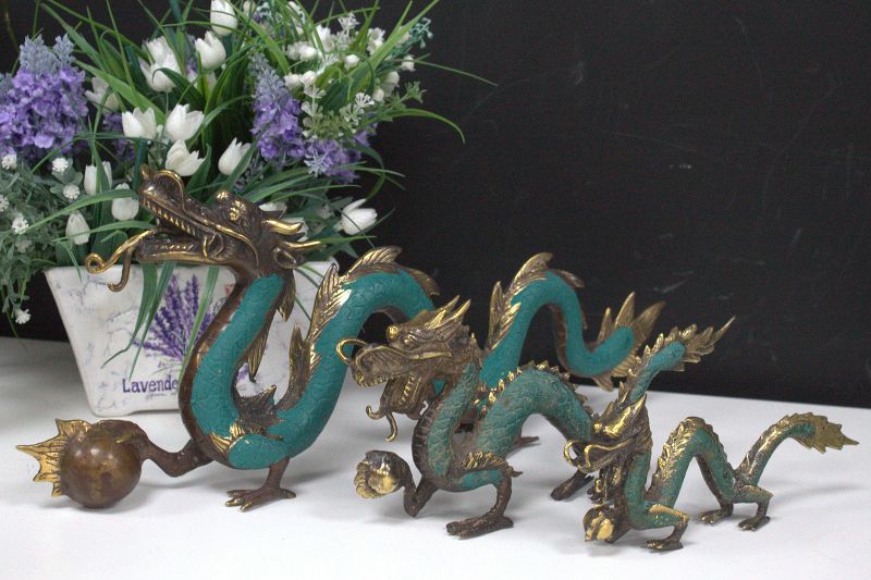 Fengshui -Střední Drak s Koulí - 27cm