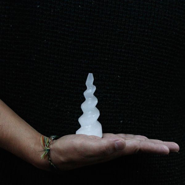 Selenitová Spirálovitá Věž - Roh Jednorožce - 10 cm