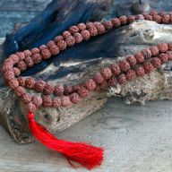 108 Rudraksha Mala - Hnědý