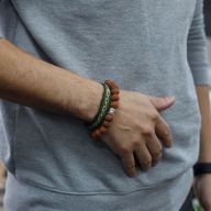 Rudraksha Buddha Mala Náramek - Hnědý
