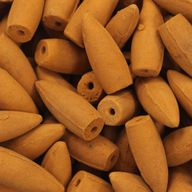 Balení 500g Vonných Kuželů “Tekoucí Dým“ - Jantar (cca 225 kusů)