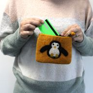 Přírodní Plstěné Kapsy na Zip (různé) - Roztomilý Tučňák