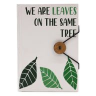 Malý Zápisník se Šňůrkou - Leaves on the same tree