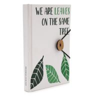 Malý Zápisník se Šňůrkou - Leaves on the same tree