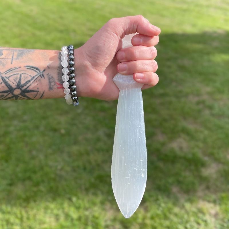 Selenitový Velký Obřadní Nůž - Spirálovitý (25cm)