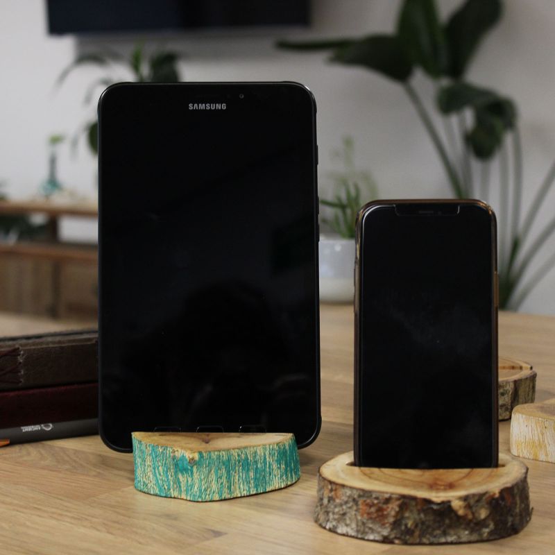 Dřevěný Stojan na Telefon - Velký - Gamal - Zelená Vymývaná