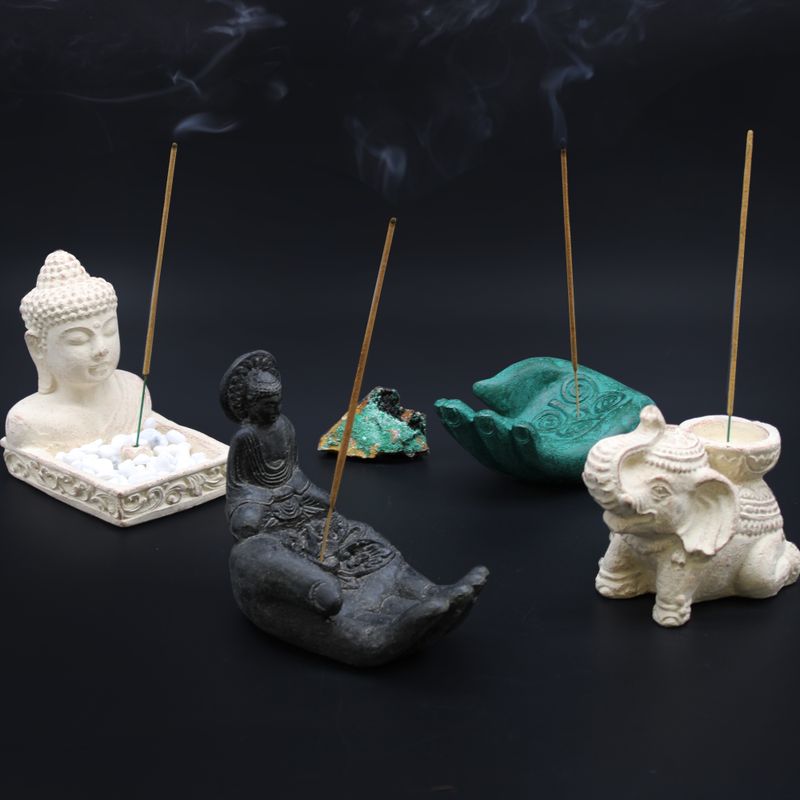 Stojan na Vonné Kužele - Ruka a Buddha (černá)