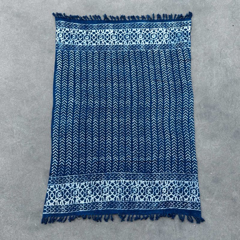 Ručně Vyráběný Indigový Přehoz - 170x120cm - Seedha Šipky