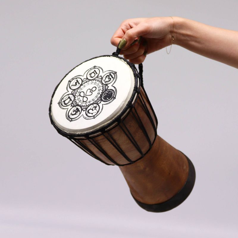 Ručně Vyráběný Buben Djembe - 30cm