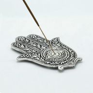 Stojan na Vonné Tyčinky z Leštěného Hliníku - Hamsa 14cm