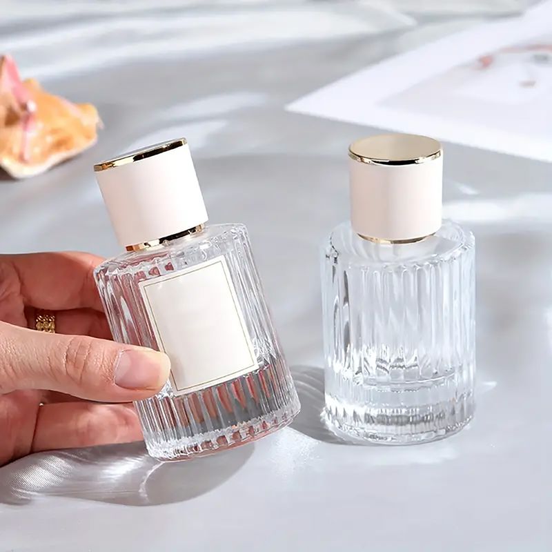 Kulatá Žebrovaná Láhev se Sprejem a Uzávěrem 30ml - Růžová