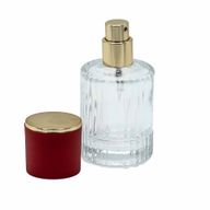 Kulatá Žebrovaná Láhev se Sprejem a Uzávěrem 30ml - Červená