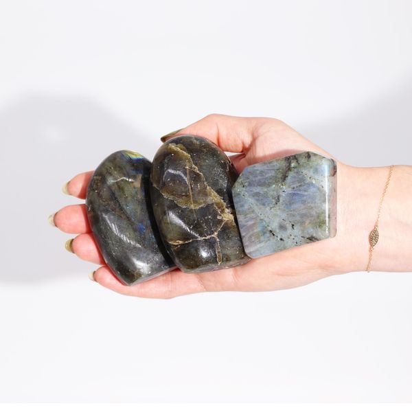 Madagascarské Labradorit  Kameny (cca 80-168gms 40-60mm)