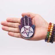 Držák na kadidlo z mýdlového kamene Hamsa, 9x6 cm, ve tvaru pětiúhelníku