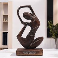 Dřevěná Yoga Lady Figurka - Antická - Otočná Pozice - "Revolve Unwind - Flow & Grow"