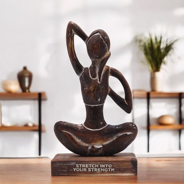 Dřevěná Yoga Lady Figurka - Antická - Pozice Kravího Obličeje - "Stretch into Your Strength"