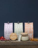 180g Sójová Svíčka v Uzavíratelné Sklenici - Dárkové Balení - Bílý Fík