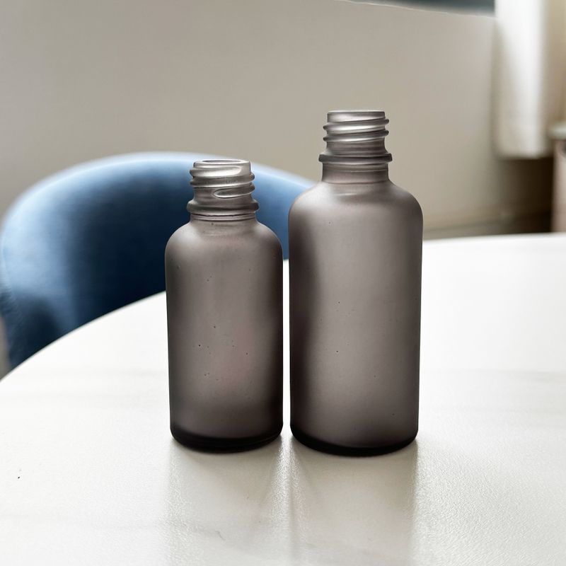 50ml Skleněná Láhev z Matně Šedého Skla - Bez Uzávěru
