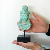 Šťastná Jávská Princezna na Stojanu - Zelená Měď