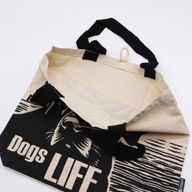Ikonická Klasická Taška - It's a Dogs Life - Bílá 10oz (36x43x10cm)