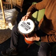 Střední Profesionální Djembe Buben -Freedom Rhythm (vysoký) - 40cm (18cm průměr)