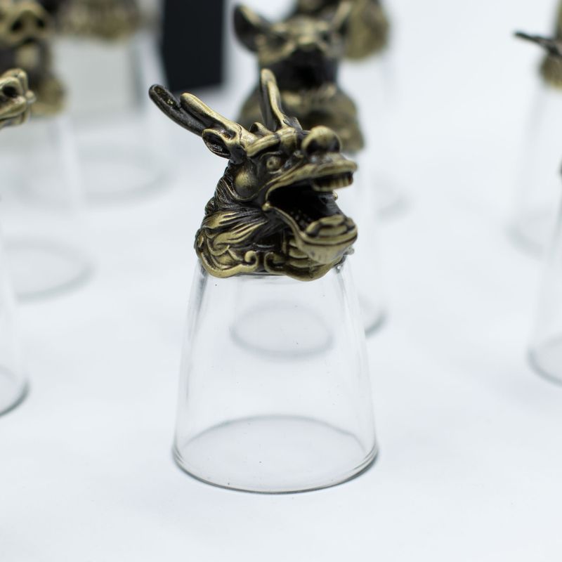 Dárková Sada 12 Panáků Bottom Up (25ml) - Bytosti Čínského Zvěrokruhu -  Starožitný Bronz