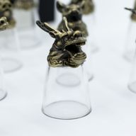 Dárková Sada 12 Panáků Bottom Up (25ml) - Bytosti Čínského Zvěrokruhu -  Starožitný Bronz
