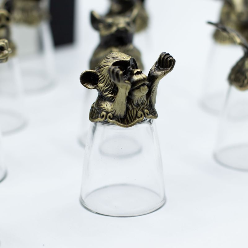 Dárková Sada 12 Panáků Bottom Up (25ml) - Bytosti Čínského Zvěrokruhu -  Starožitný Bronz