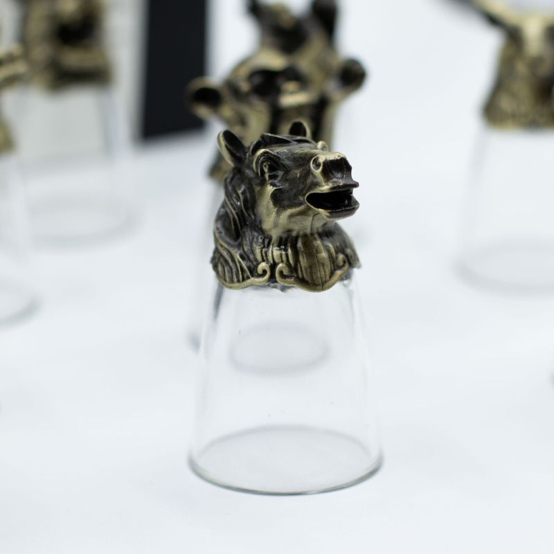 Dárková Sada 12 Panáků Bottom Up (25ml) - Bytosti Čínského Zvěrokruhu -  Starožitný Bronz