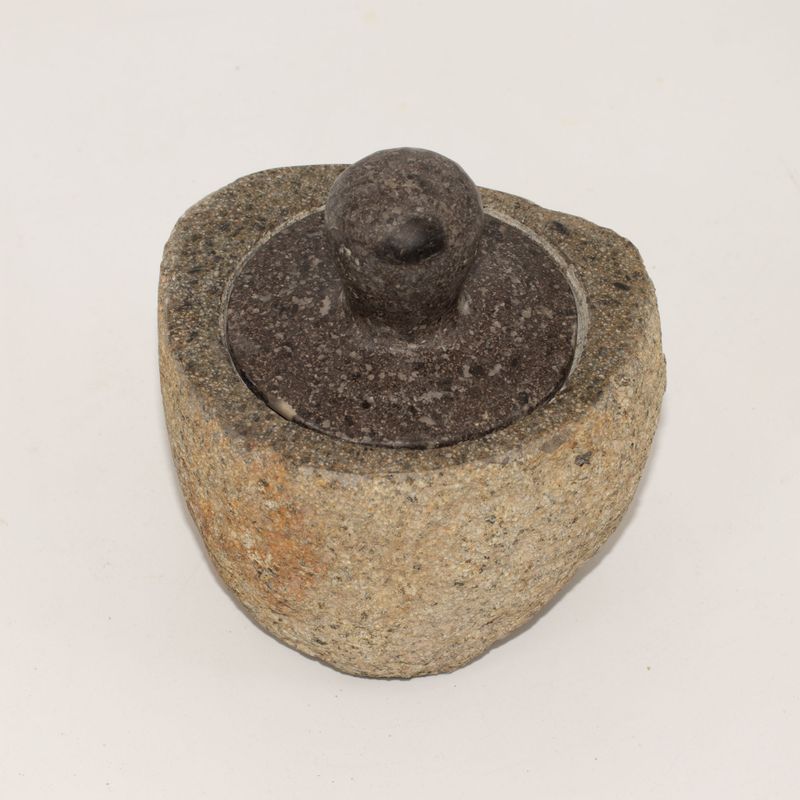 Nádobka z Říčného Kamene - Střední (cca 12x8cm)
