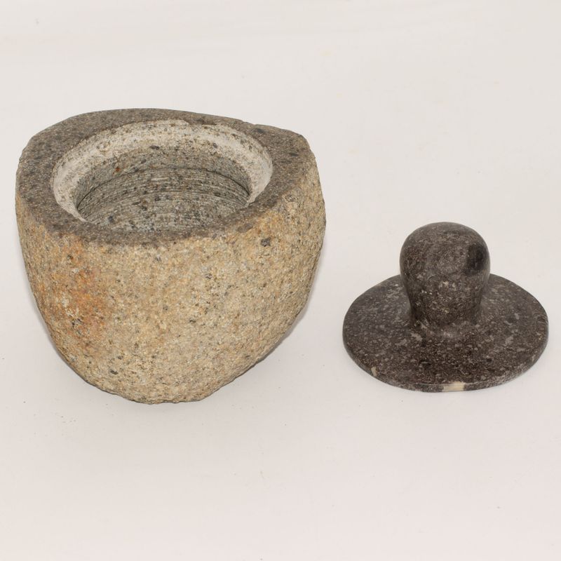 Nádobka z Říčného Kamene - Střední (cca 12x8cm)