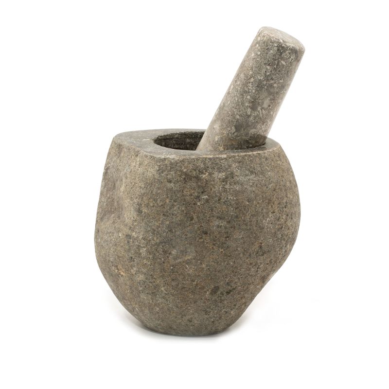 Hmoždíř z Přírodního Říčního Kamene - Střední (cca 12x8cm)