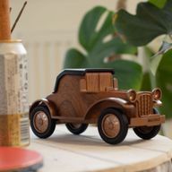 Mini Reproduktor - Klasické Vintage Auto s Držákem na Telefon - Bluetooth & FM Rádio