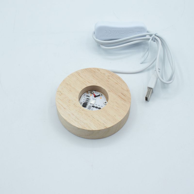 8cm Kulatý Dřevěný USB LED Stojan - Více Barev