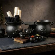 Extra obrovský litinový kotlík s trojitým měsícem 23x18 cm (alespoň 4 kg)