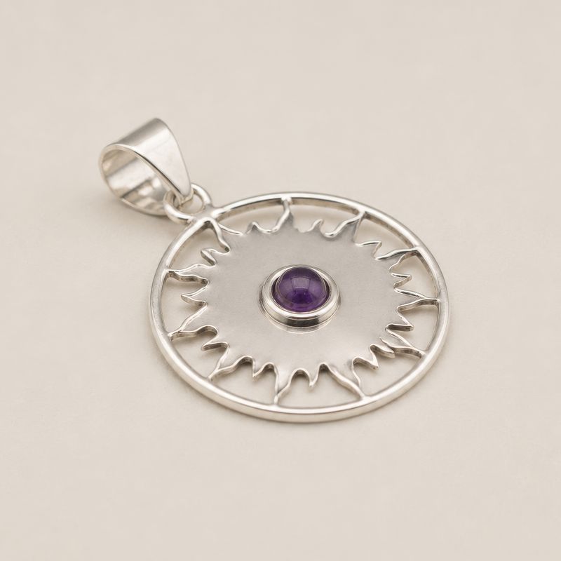 Indické duchovní přívěsky - postříbřený (45 cm šňůra) - Sun Worship Amethyst