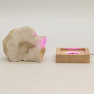 8cm Čtvercový Dřevěný USB LED Stojan - Více Barev