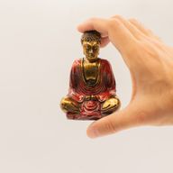 Zlatý mini Buddha (různé barvy)
