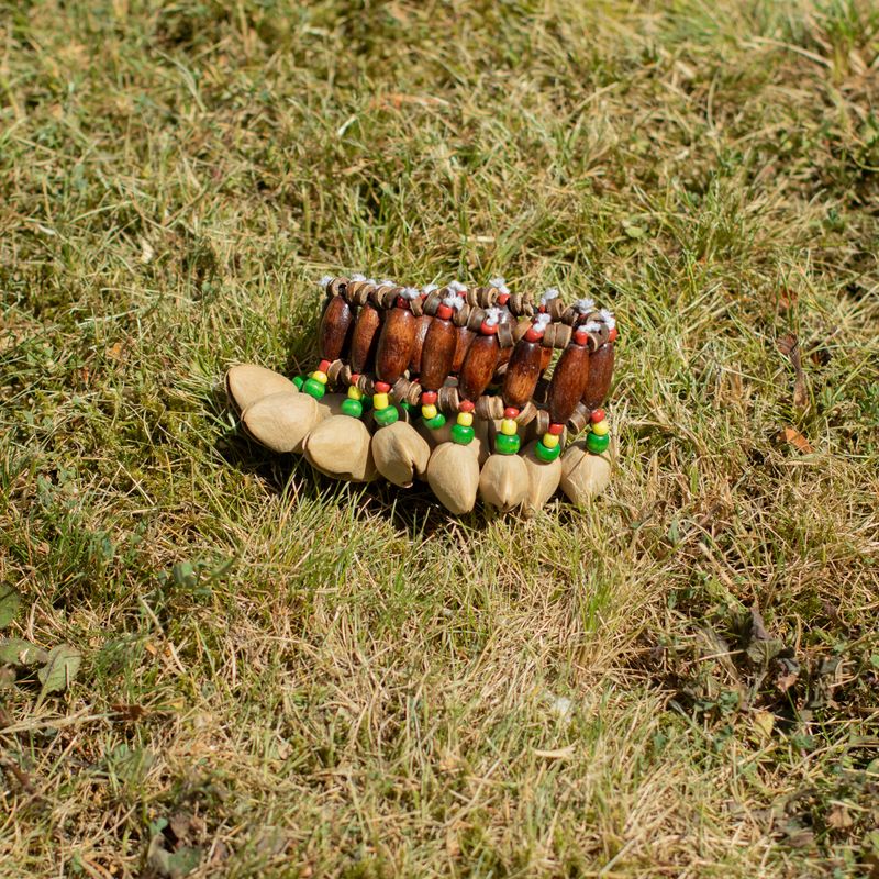 Kenari Shell ruční shaker - Náramek s rolničkami (15 kusů)
