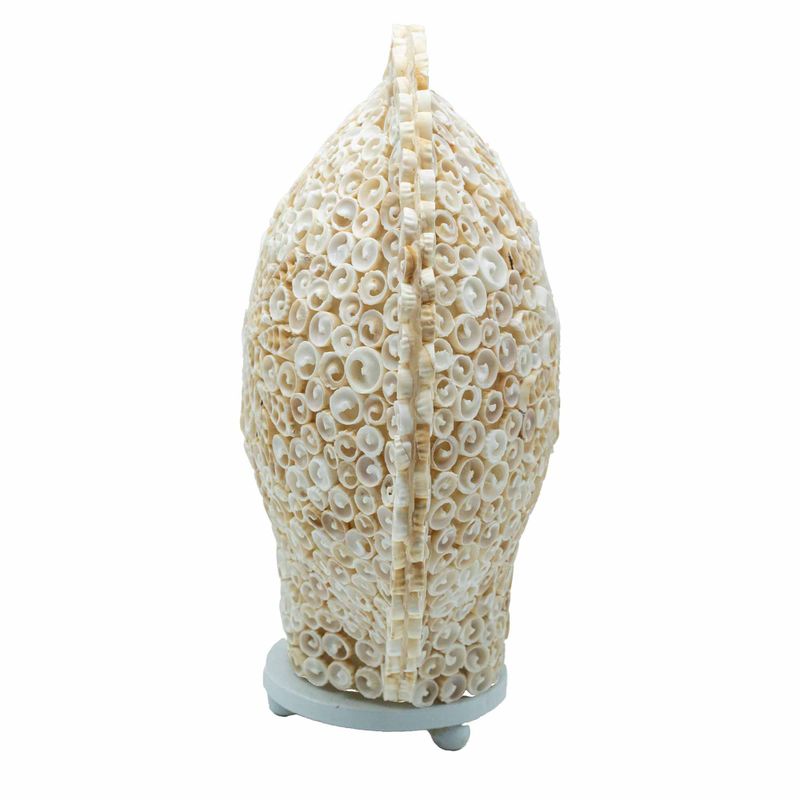 Boho lampa ze mořské mušle - řezaná umělecká mušle, velká kulatá - 30 cm