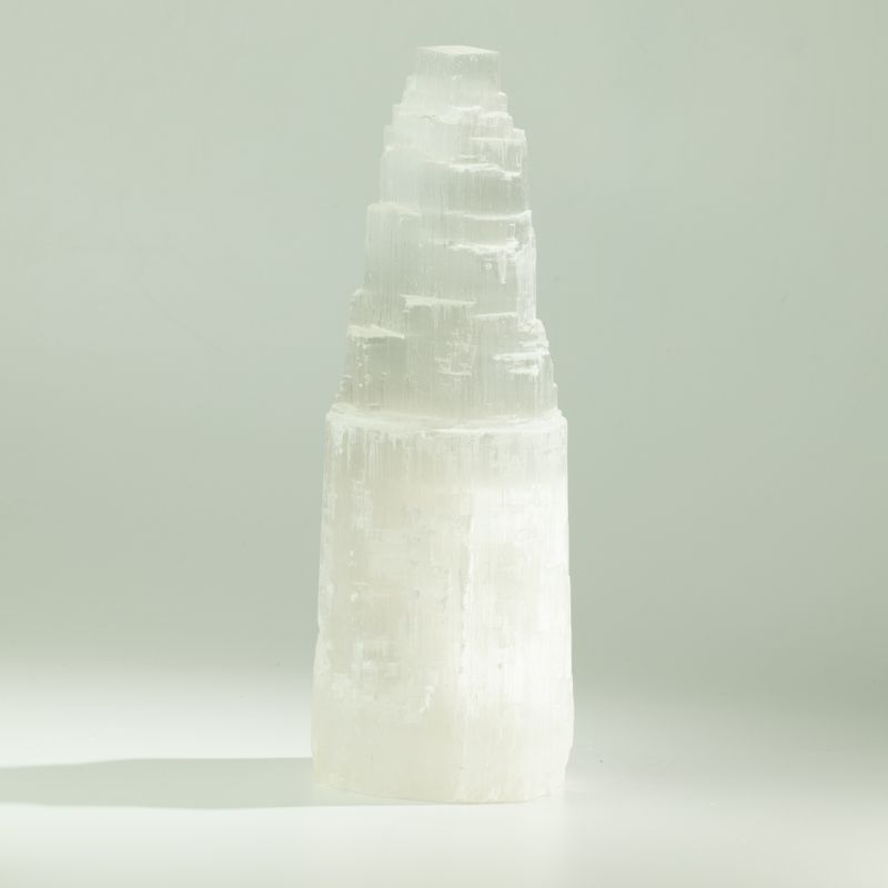 Přírodní selenitová věžová lampa - 25 cm