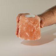 Kvalitní přírodní solný svícen 600–800 g
