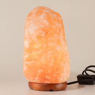 Kvalitní přírodní solná lampa - a základna přibližně 3–5 kg
