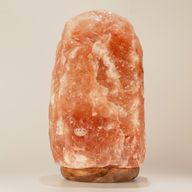 Kvalitní přírodní solná lampa - a základna přibližně 8–10 kg