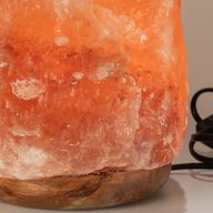 Kvalitní přírodní solná lampa - a základna přibližně 8–10 kg