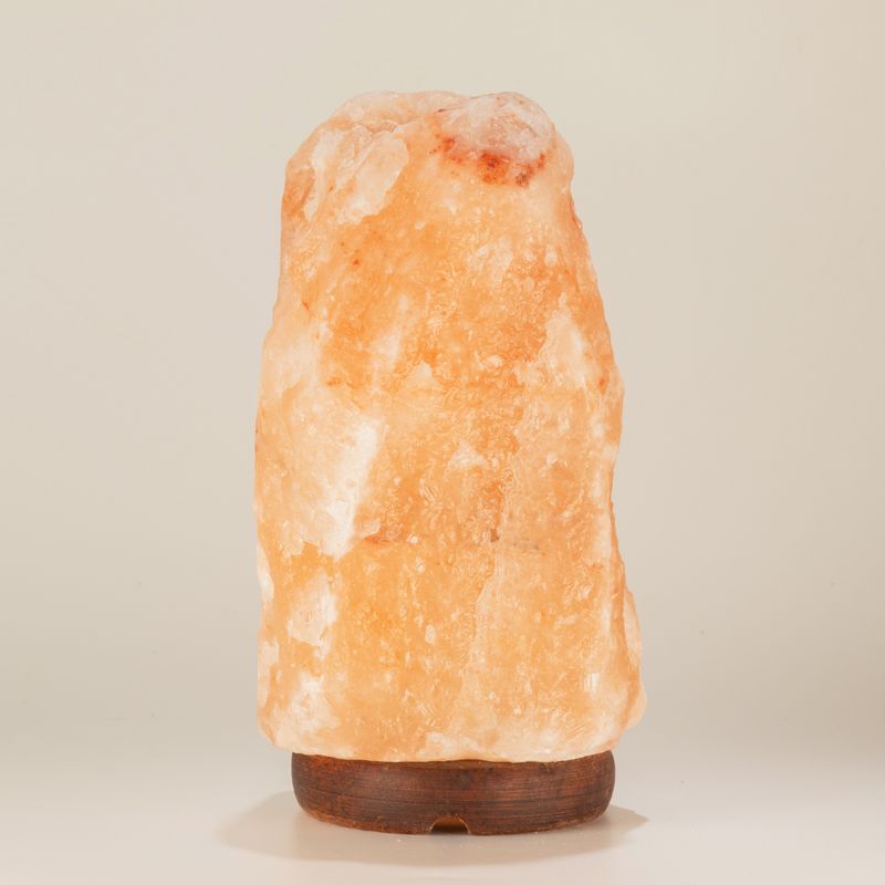 Kvalitní solná lampa - přibližně 1,5 - 2 kg