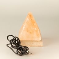 Kvalitní USB pyramidová solná lampa - 9 cm (1 ks)