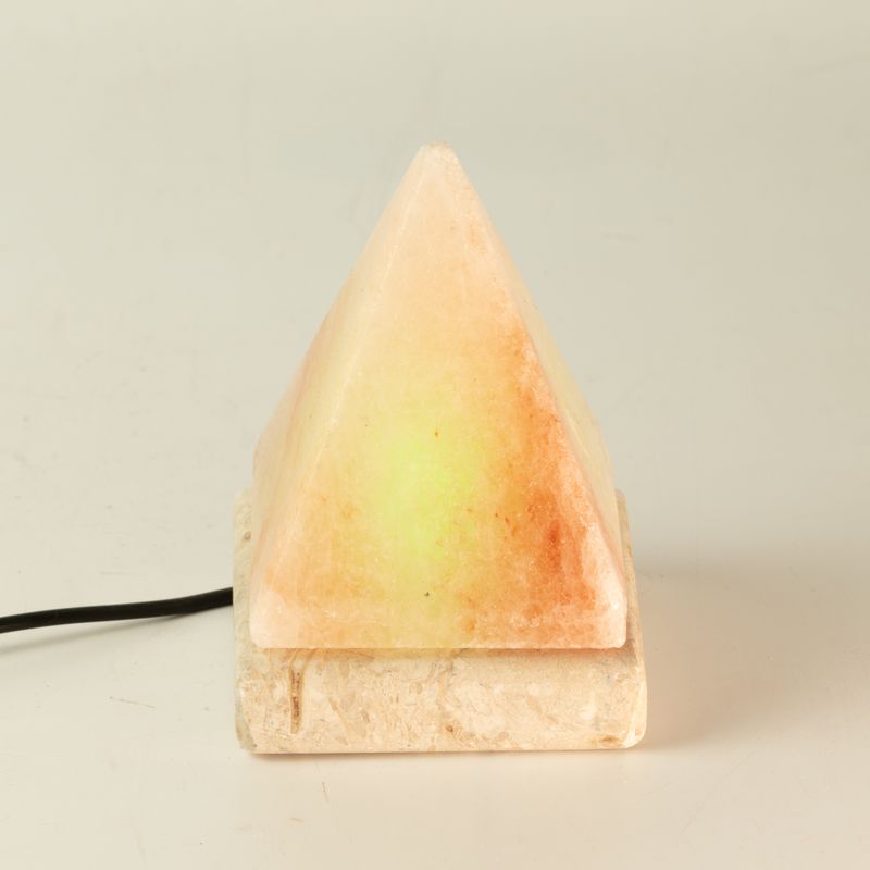 Kvalitní USB pyramidová solná lampa – 9 cm (vícebarevná)