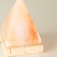Kvalitní USB pyramidová solná lampa – 9 cm (vícebarevná)