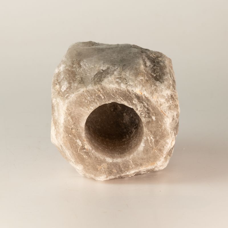 Držák na svíčky ze šedé soli 600–800 g